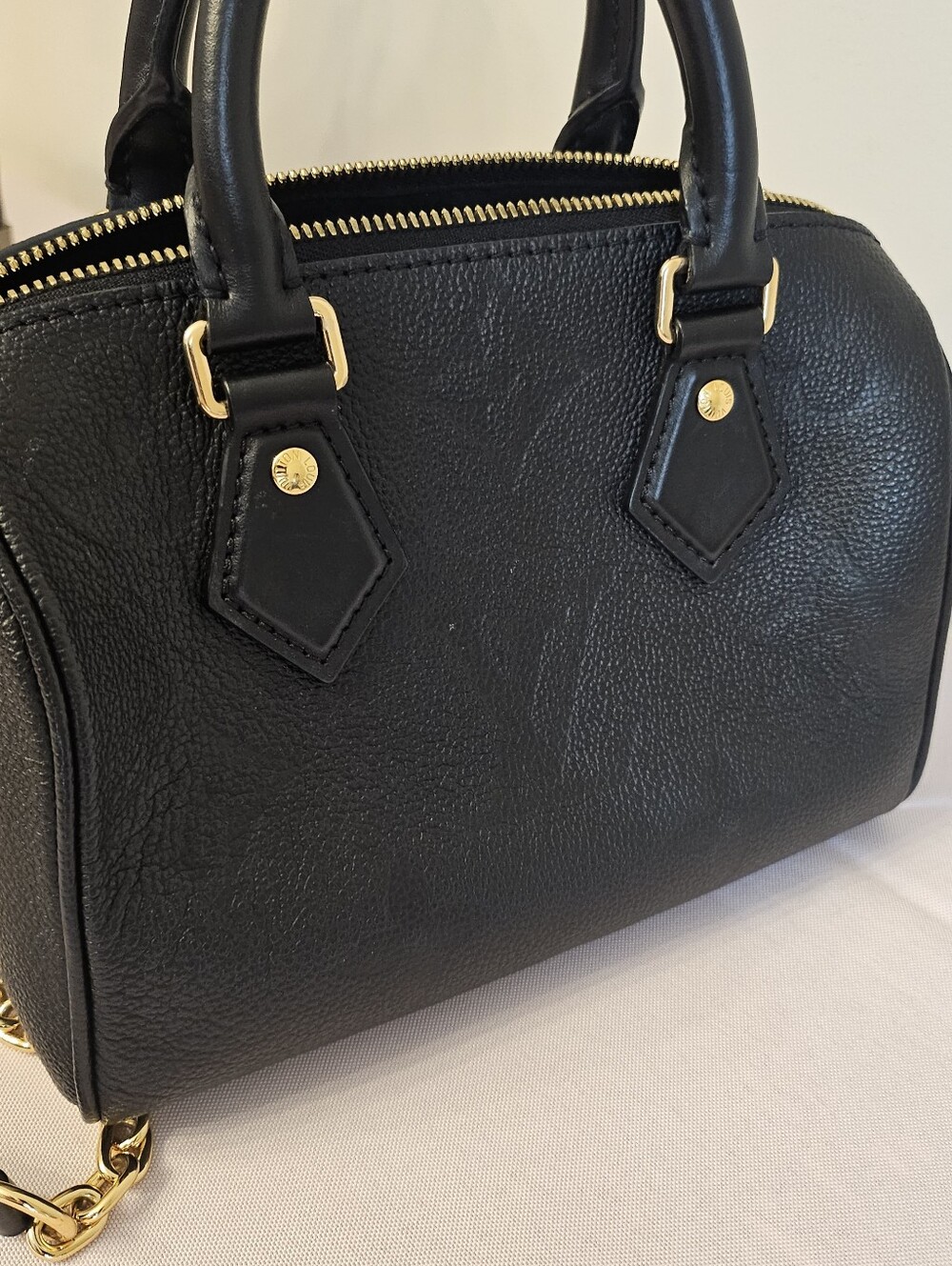 Louis Vuitton Speedy 20 Bandoulière Black Empreinte Microchipped - Picture 3 of 16